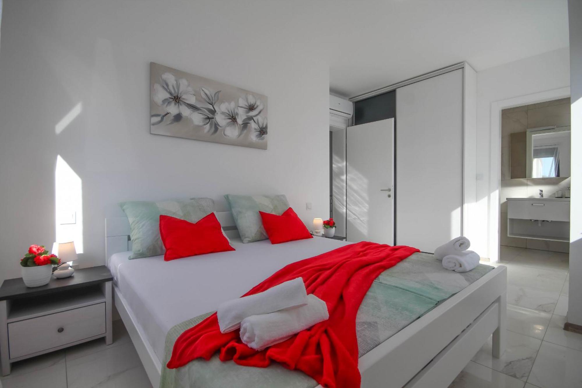 Villa Essenza Vita In Vodice Only 650 Meters From The Beach Luaran gambar